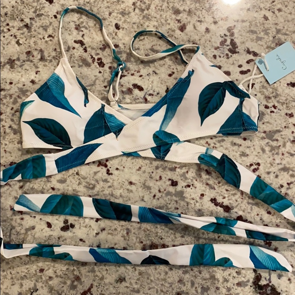 CupShe Bathing Suit Top - Size Small